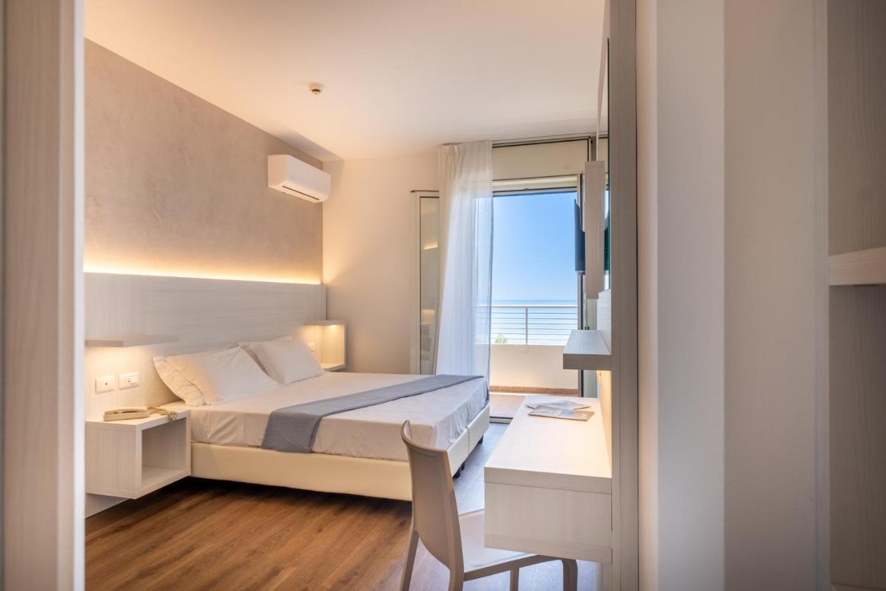 Hotel Corfu Пінето Екстер'єр фото