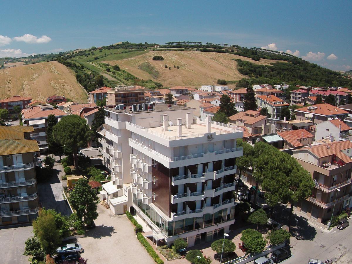 Hotel Corfu Пінето Екстер'єр фото