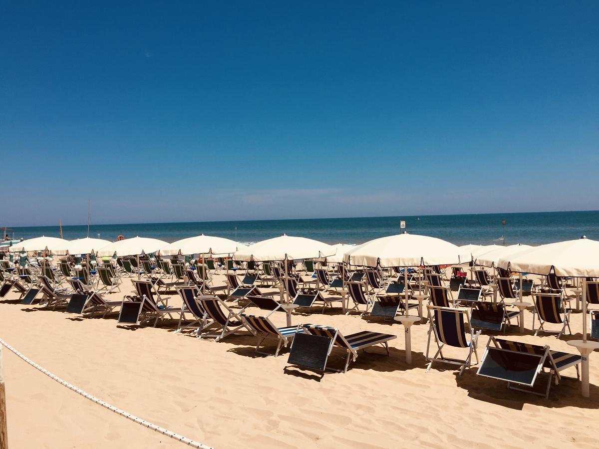 Hotel Corfu Пінето Екстер'єр фото